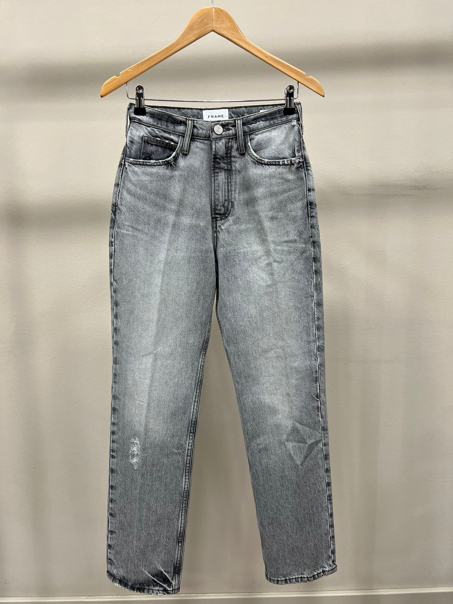 FRAME HIGH N TIGHT STRAIGHT HIGH RISE JEANS GREY